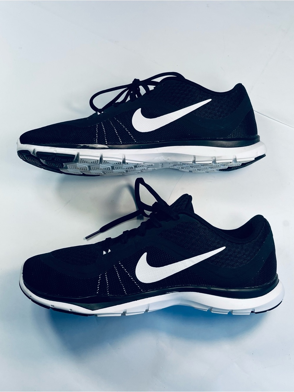 Nike Flex TRG Black White Cross Running Sneaker #831217-001 Women's:9.5